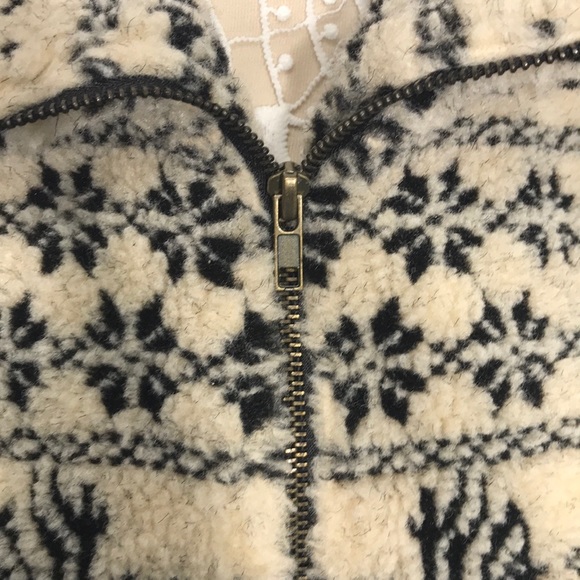 Sherpa Fo Fur Vest Pacific Cove - Picture 8 of 8